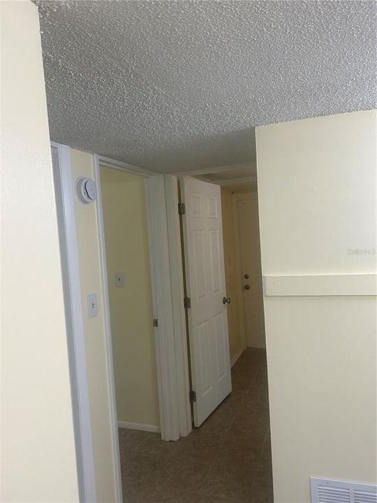 В аренду: $1,395 (2 спален, 1 ванн, 850 Квадратных фут)