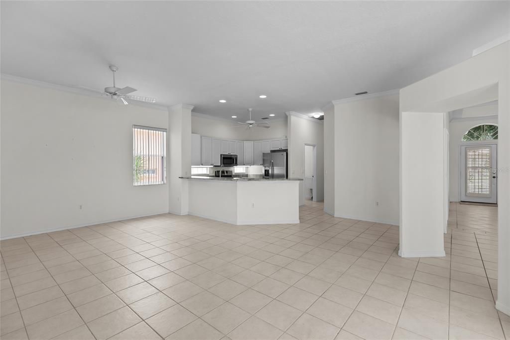 En Venta: $749,000 (3 camas, 3 baños, 1893 Pies cuadrados)