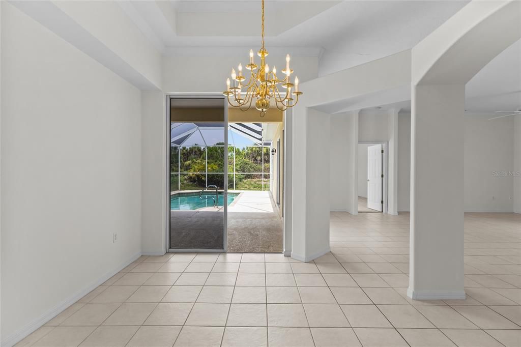 En Venta: $749,000 (3 camas, 3 baños, 1893 Pies cuadrados)