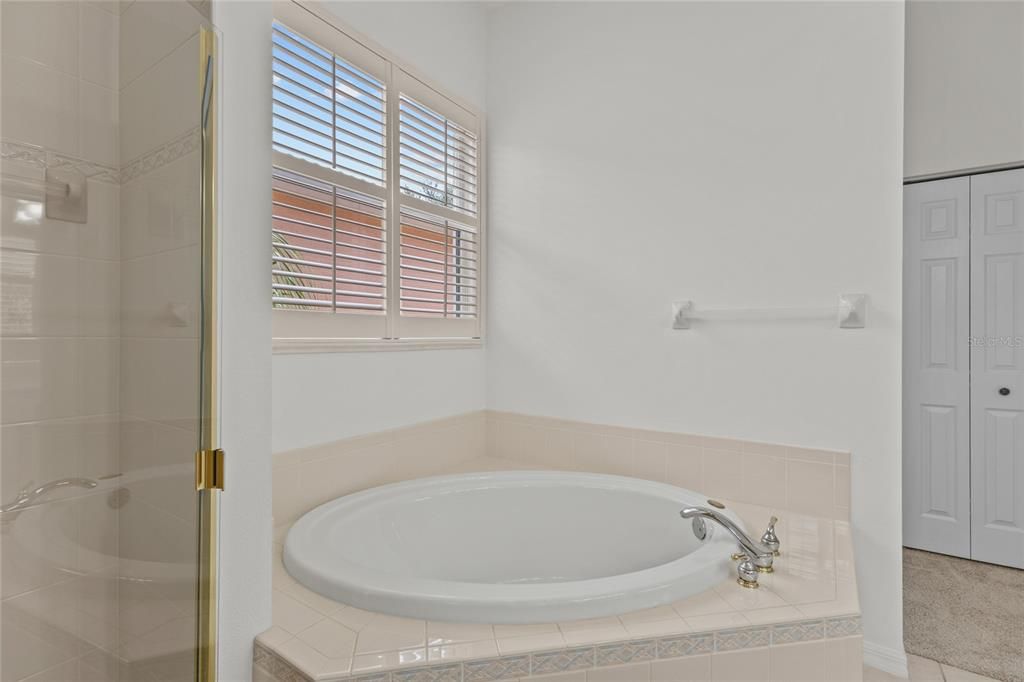 En Venta: $749,000 (3 camas, 3 baños, 1893 Pies cuadrados)