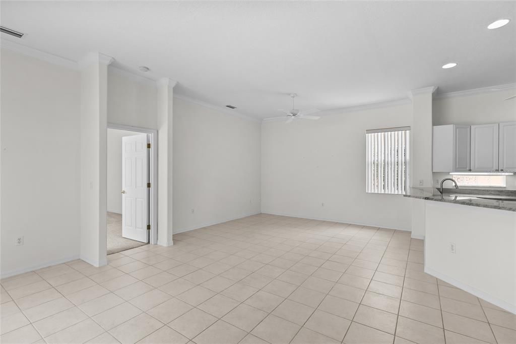 En Venta: $749,000 (3 camas, 3 baños, 1893 Pies cuadrados)