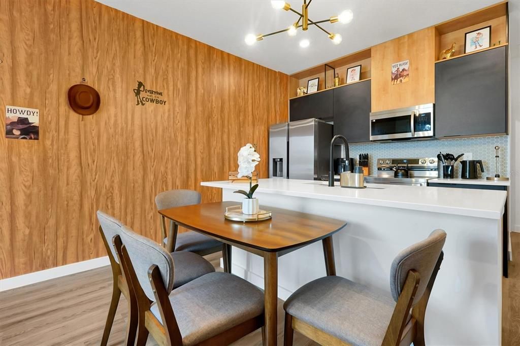 В аренду: $2,350 (3 спален, 3 ванн, 1360 Квадратных фут)
