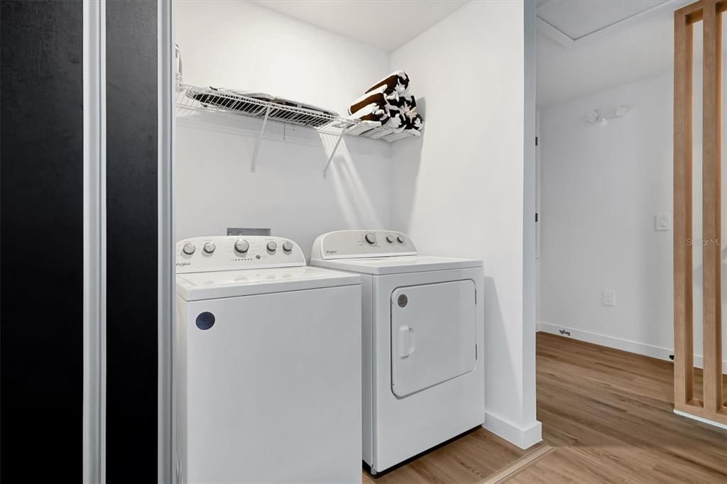 В аренду: $2,350 (3 спален, 3 ванн, 1360 Квадратных фут)