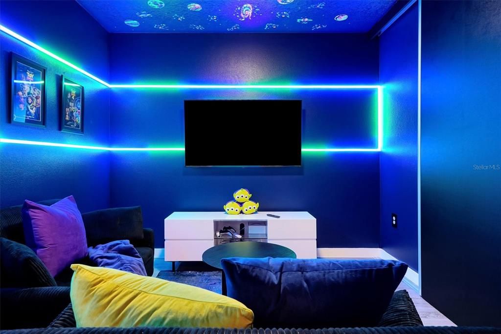 В аренду: $2,350 (3 спален, 3 ванн, 1360 Квадратных фут)