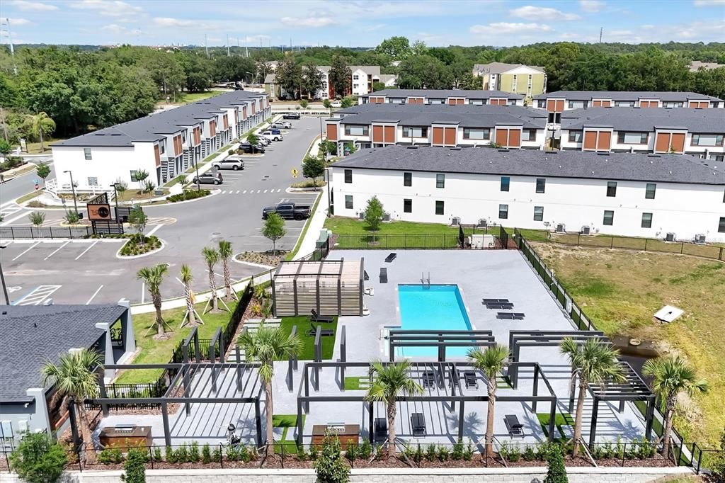 В аренду: $2,350 (3 спален, 3 ванн, 1360 Квадратных фут)