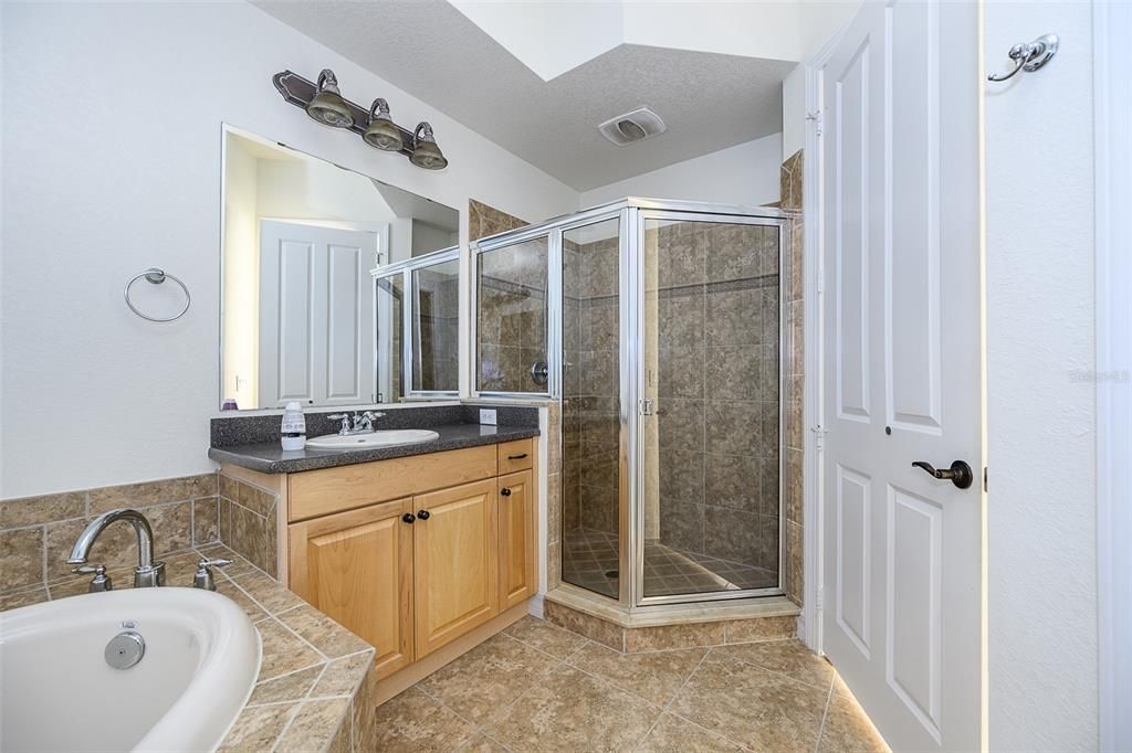 For Rent: $1,895 (2 beds, 2 baths, 1485 Square Feet)