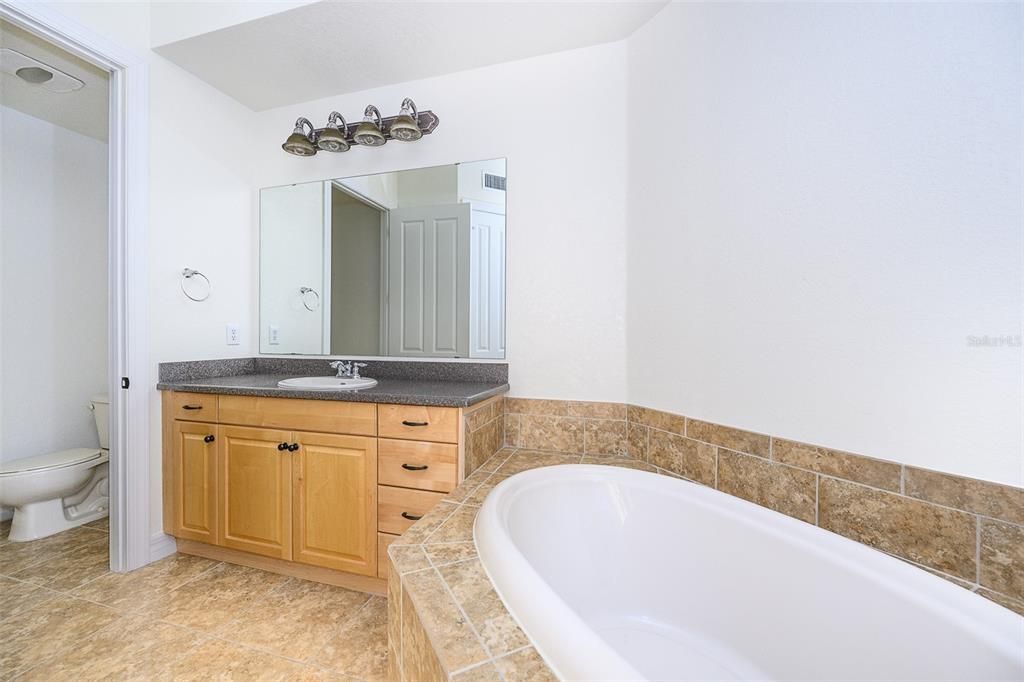 For Rent: $1,895 (2 beds, 2 baths, 1485 Square Feet)