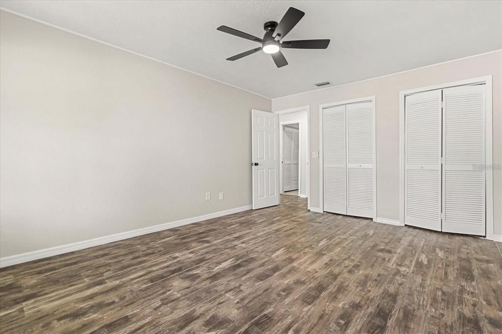 : $445,000 (4 спален, 2 ванн, 1699 Квадратных фут)
