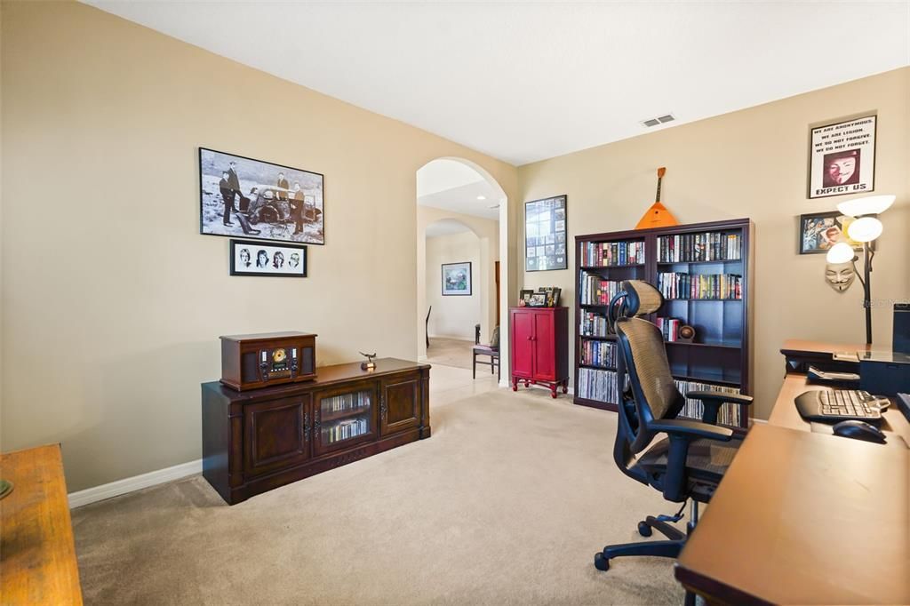 Active With Contract: $615,000 (4 beds, 3 baths, 2657 Square Feet)