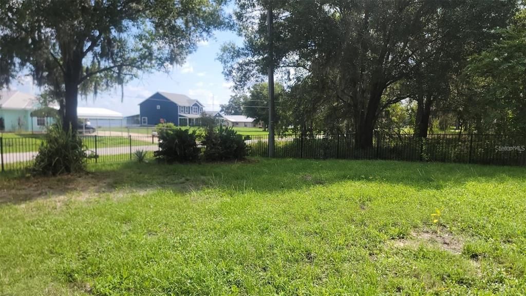 For Rent: $1,800 (3 beds, 2 baths, 1094 Square Feet)