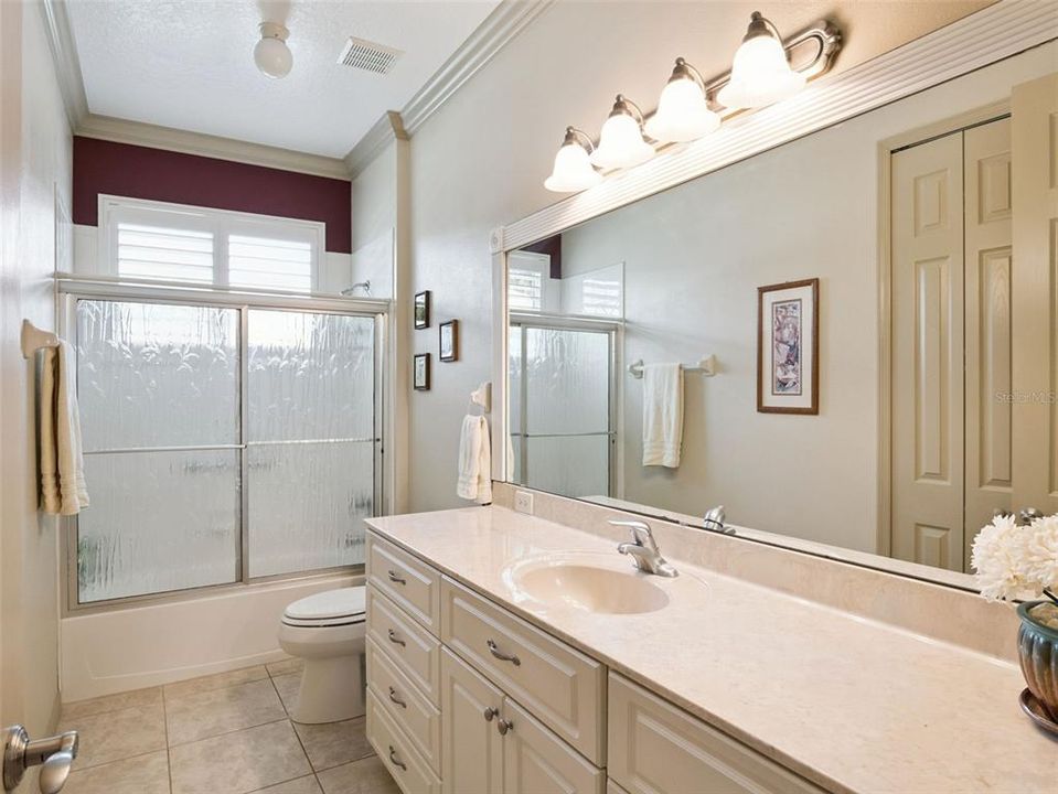 For Sale: $410,000 (3 beds, 2 baths, 2692 Square Feet)