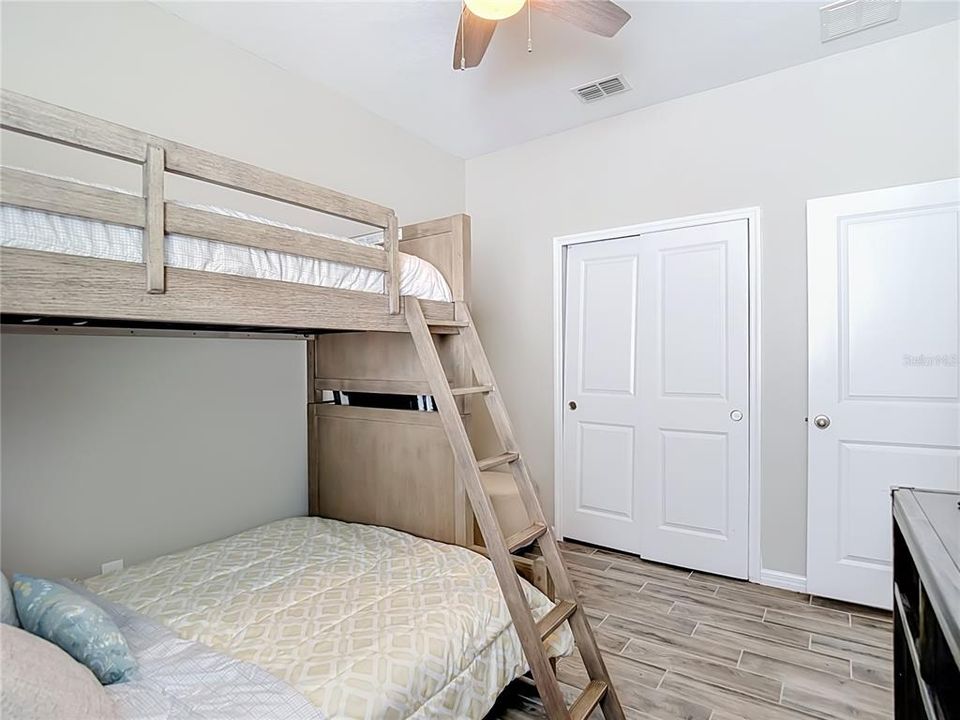 En Renta: $3,200 (4 camas, 2 baños, 1616 Pies cuadrados)