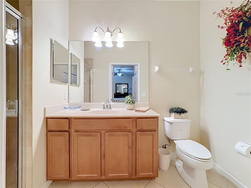 For Sale: $285,000 (2 beds, 2 baths, 1156 Square Feet)