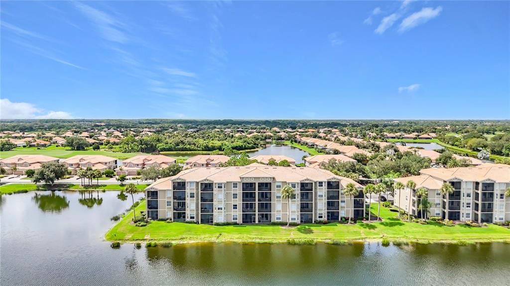 For Sale: $285,000 (2 beds, 2 baths, 1156 Square Feet)