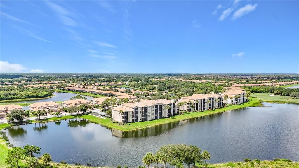 For Sale: $285,000 (2 beds, 2 baths, 1156 Square Feet)