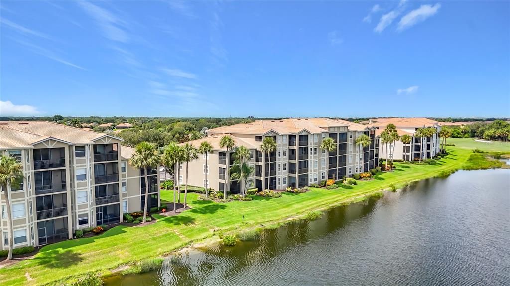 For Sale: $285,000 (2 beds, 2 baths, 1156 Square Feet)