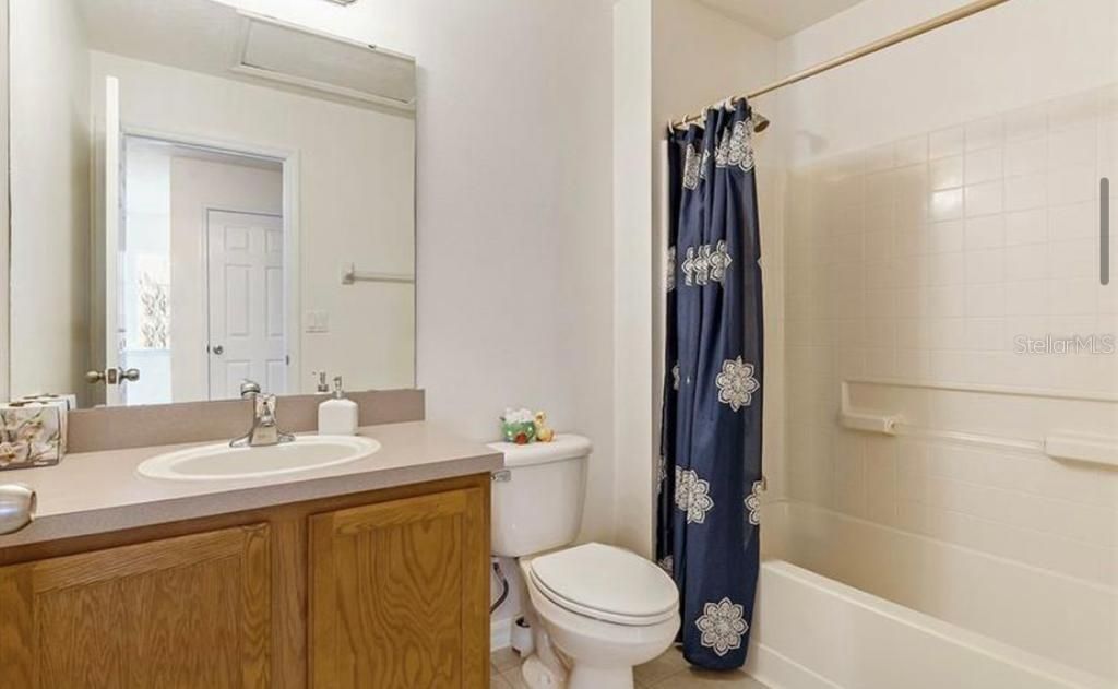 В аренду: $2,450 (4 спален, 3 ванн, 1636 Квадратных фут)