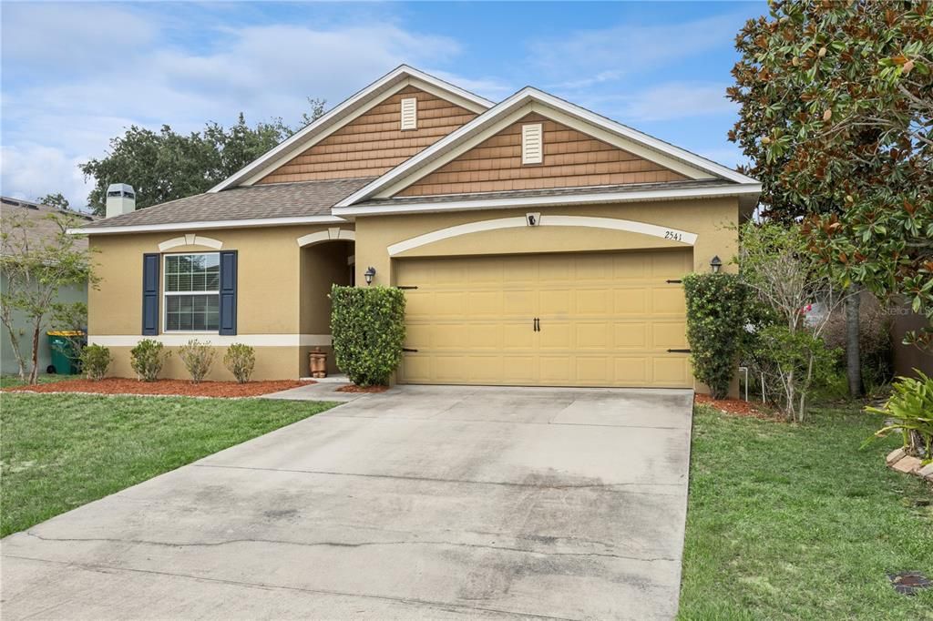 For Sale: $285,000 (3 beds, 2 baths, 1425 Square Feet)