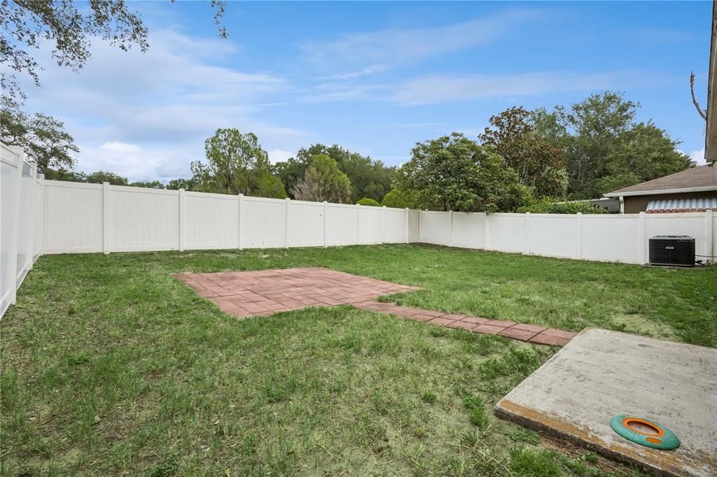 For Sale: $285,000 (3 beds, 2 baths, 1425 Square Feet)