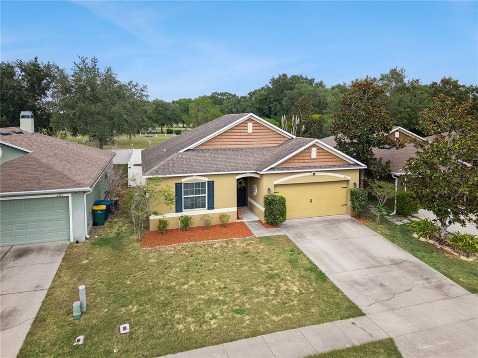 For Sale: $285,000 (3 beds, 2 baths, 1425 Square Feet)