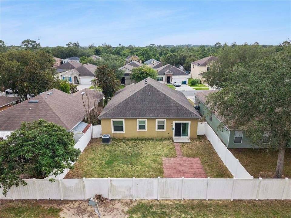 For Sale: $285,000 (3 beds, 2 baths, 1425 Square Feet)