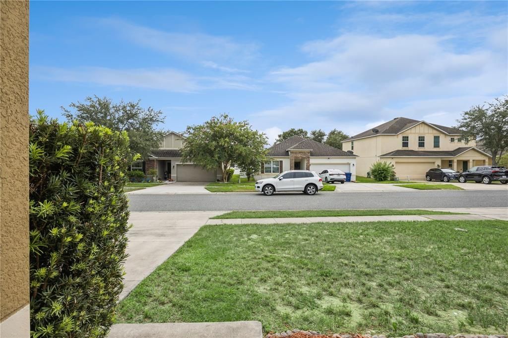 For Sale: $285,000 (3 beds, 2 baths, 1425 Square Feet)