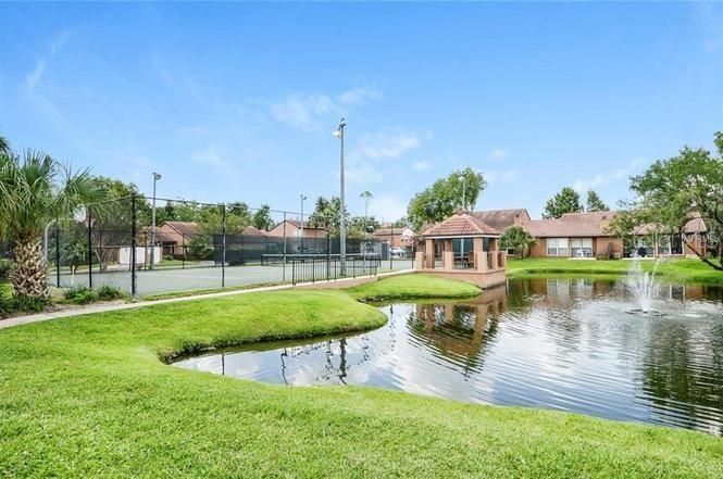 For Rent: $1,750 (2 beds, 2 baths, 1037 Square Feet)