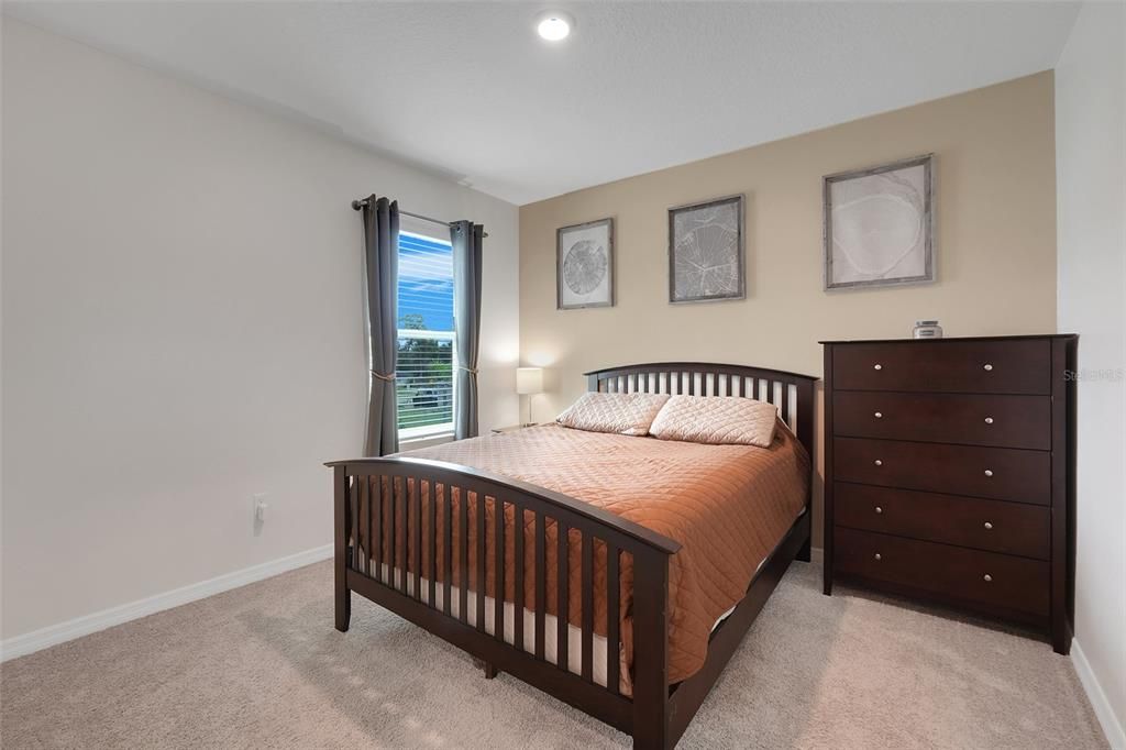 For Sale: $385,000 (5 beds, 3 baths, 2457 Square Feet)