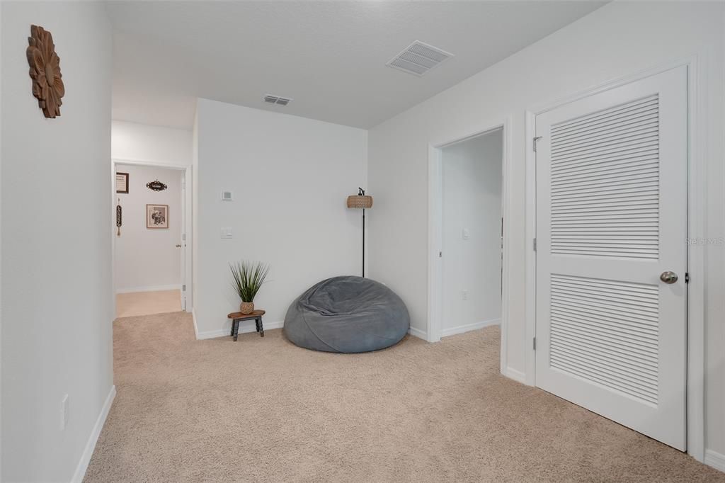 For Sale: $385,000 (5 beds, 3 baths, 2457 Square Feet)