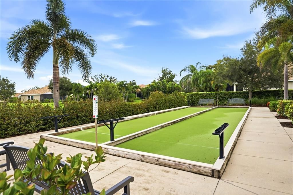 For Sale: $450,000 (2 beds, 2 baths, 1617 Square Feet)