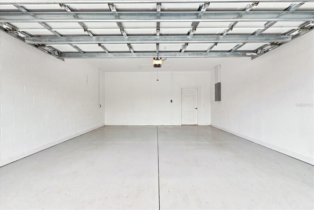For Sale: $450,000 (2 beds, 2 baths, 1617 Square Feet)