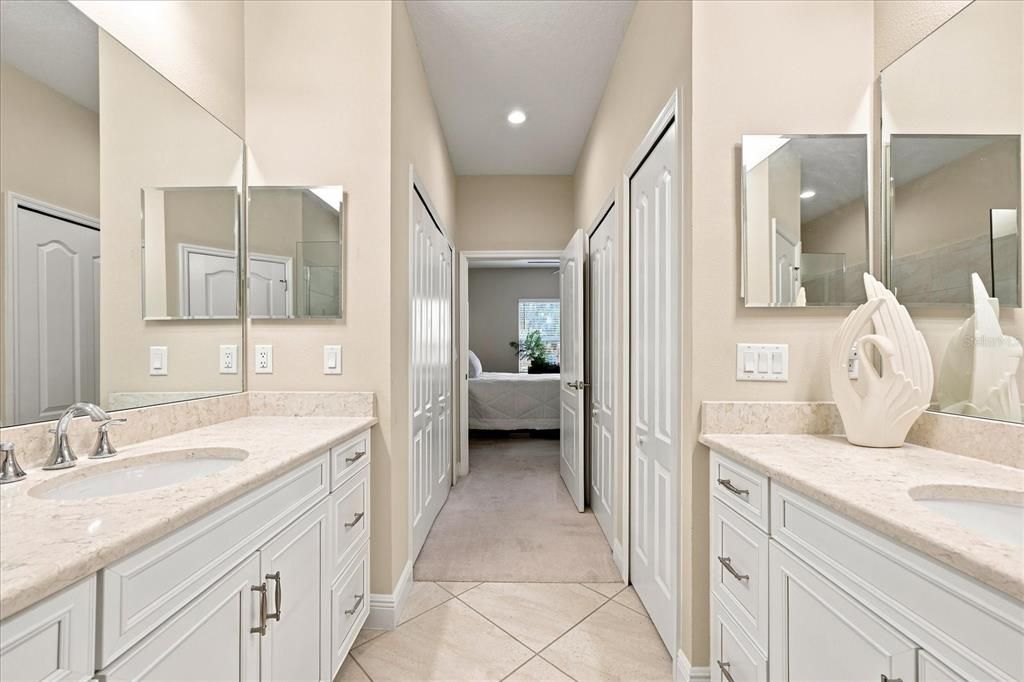 For Sale: $450,000 (2 beds, 2 baths, 1617 Square Feet)