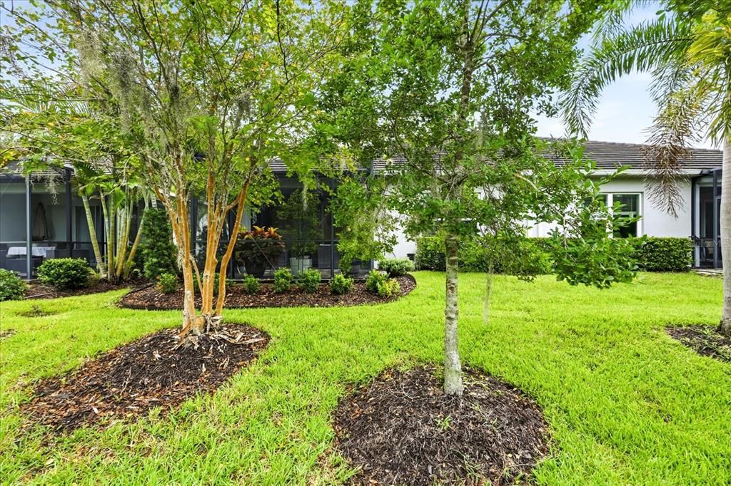 For Sale: $450,000 (2 beds, 2 baths, 1617 Square Feet)