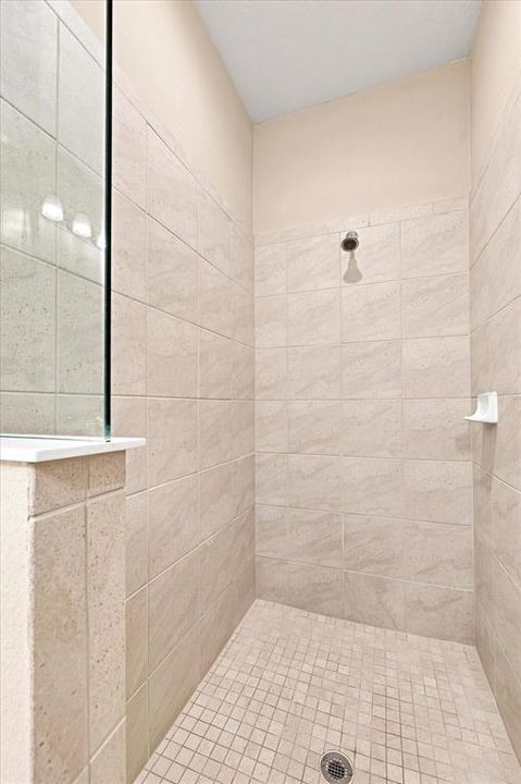 For Sale: $450,000 (2 beds, 2 baths, 1617 Square Feet)
