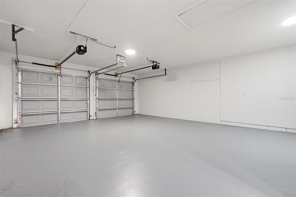 Active With Contract: $289,900 (3 beds, 2 baths, 1434 Square Feet)