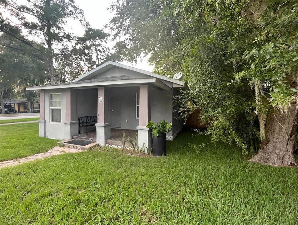 En Venta: $215,000 (2 camas, 1 baños, 884 Pies cuadrados)