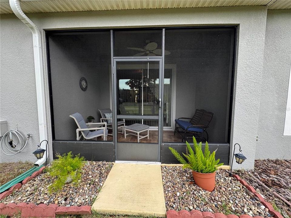 En Venta: $277,000 (2 camas, 2 baños, 1374 Pies cuadrados)