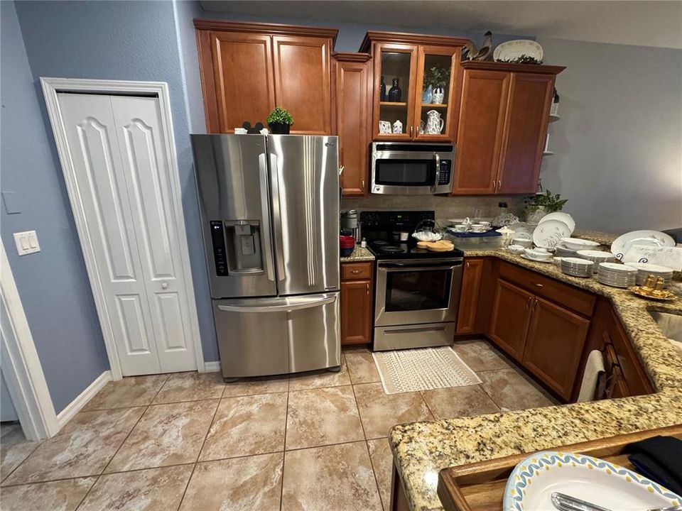 En Venta: $277,000 (2 camas, 2 baños, 1374 Pies cuadrados)