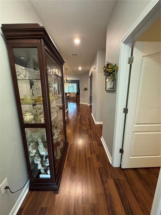 En Venta: $277,000 (2 camas, 2 baños, 1374 Pies cuadrados)
