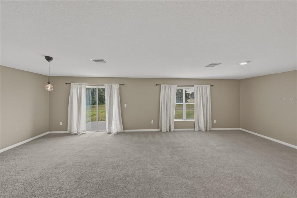 Active With Contract: $319,900 (4 beds, 2 baths, 2238 Square Feet)