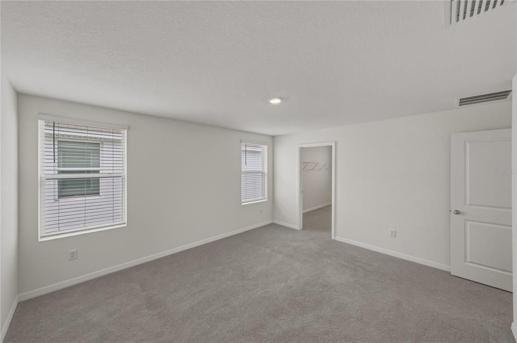 Active With Contract: $319,900 (4 beds, 2 baths, 2238 Square Feet)