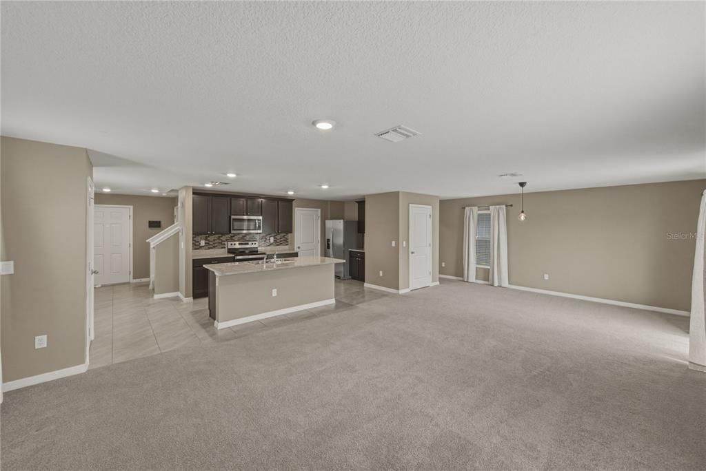 Active With Contract: $319,900 (4 beds, 2 baths, 2238 Square Feet)