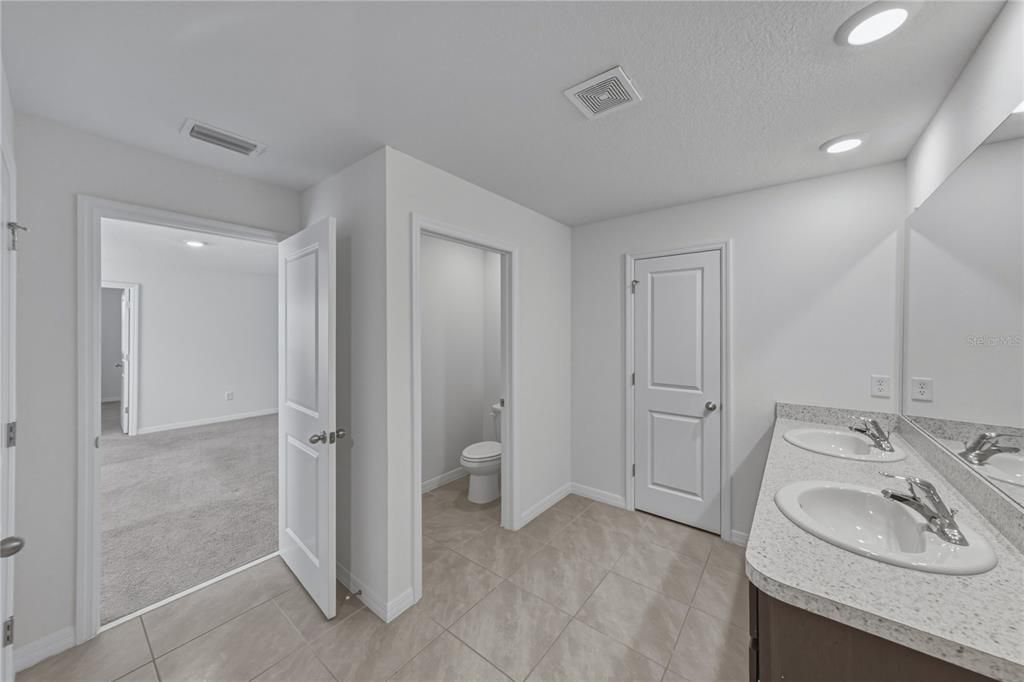 Active With Contract: $319,900 (4 beds, 2 baths, 2238 Square Feet)
