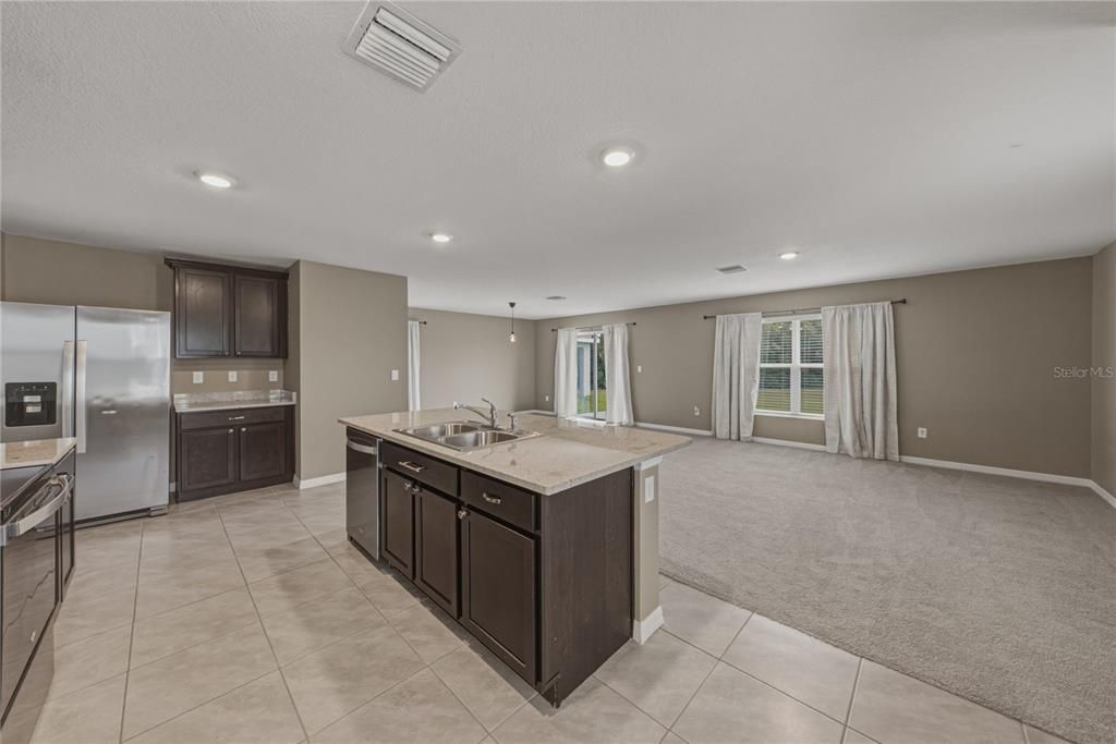 Active With Contract: $319,900 (4 beds, 2 baths, 2238 Square Feet)
