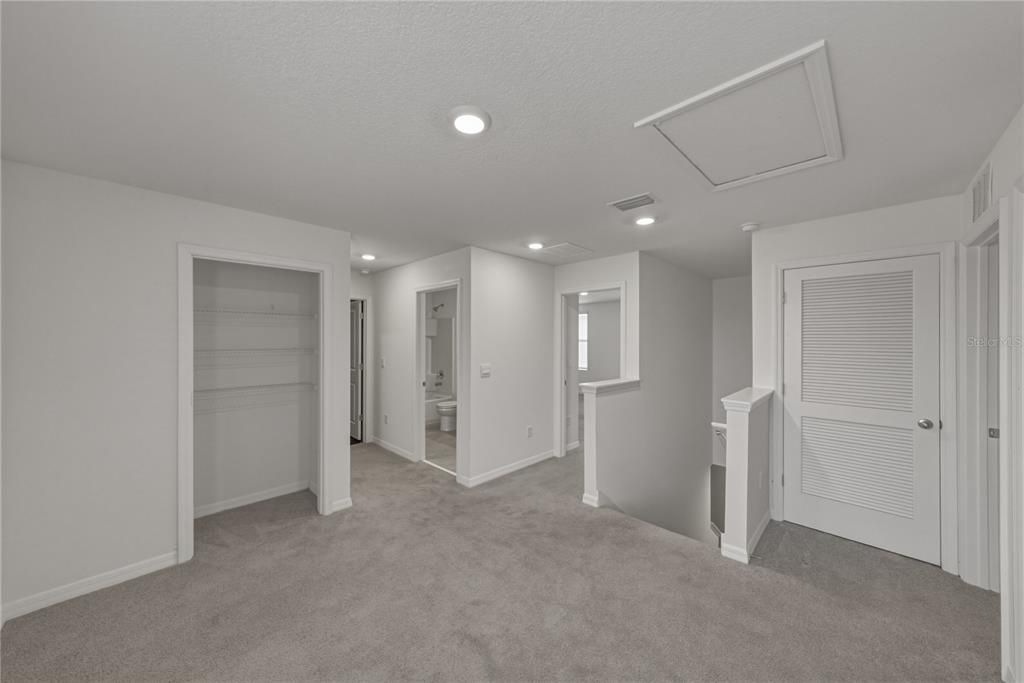 Active With Contract: $319,900 (4 beds, 2 baths, 2238 Square Feet)