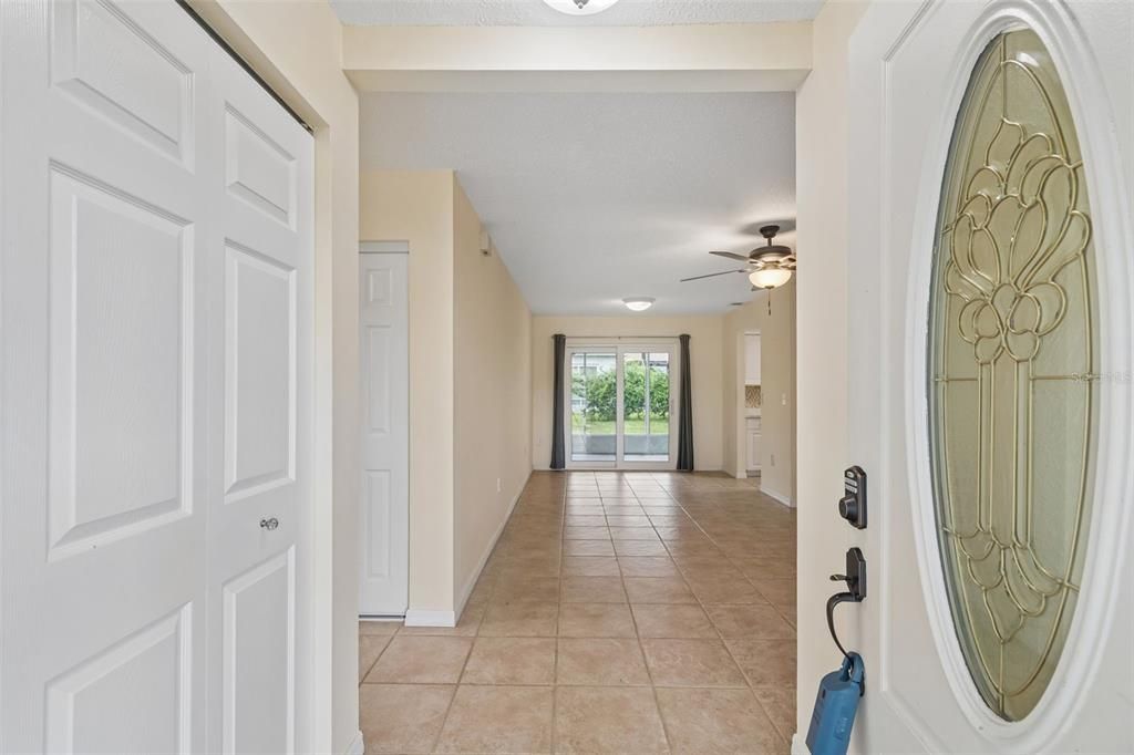 Active With Contract: $249,900 (2 beds, 2 baths, 1362 Square Feet)