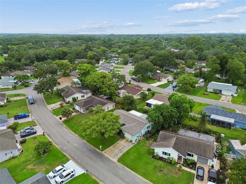 Active With Contract: $249,900 (2 beds, 2 baths, 1362 Square Feet)
