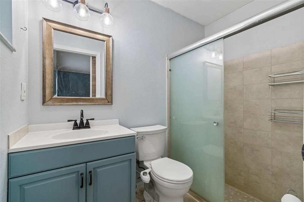 Active With Contract: $249,900 (2 beds, 2 baths, 1362 Square Feet)