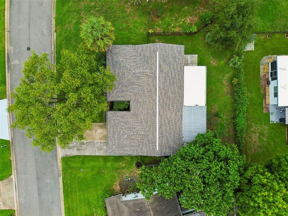 Active With Contract: $249,900 (2 beds, 2 baths, 1362 Square Feet)