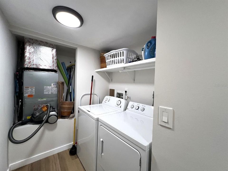 В аренду: $4,400 (2 спален, 2 ванн, 1127 Квадратных фут)